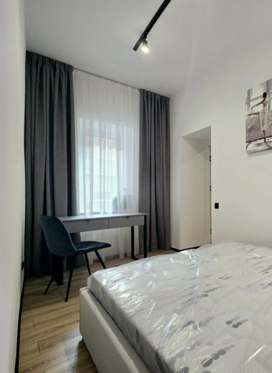 Apartment In The City Center Near The Park Leópolis Exterior foto